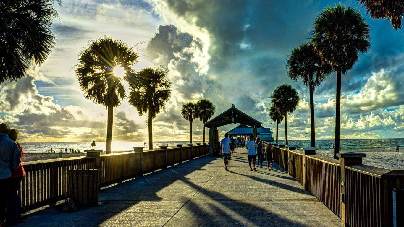 when do travel nurses come to Florida 20224